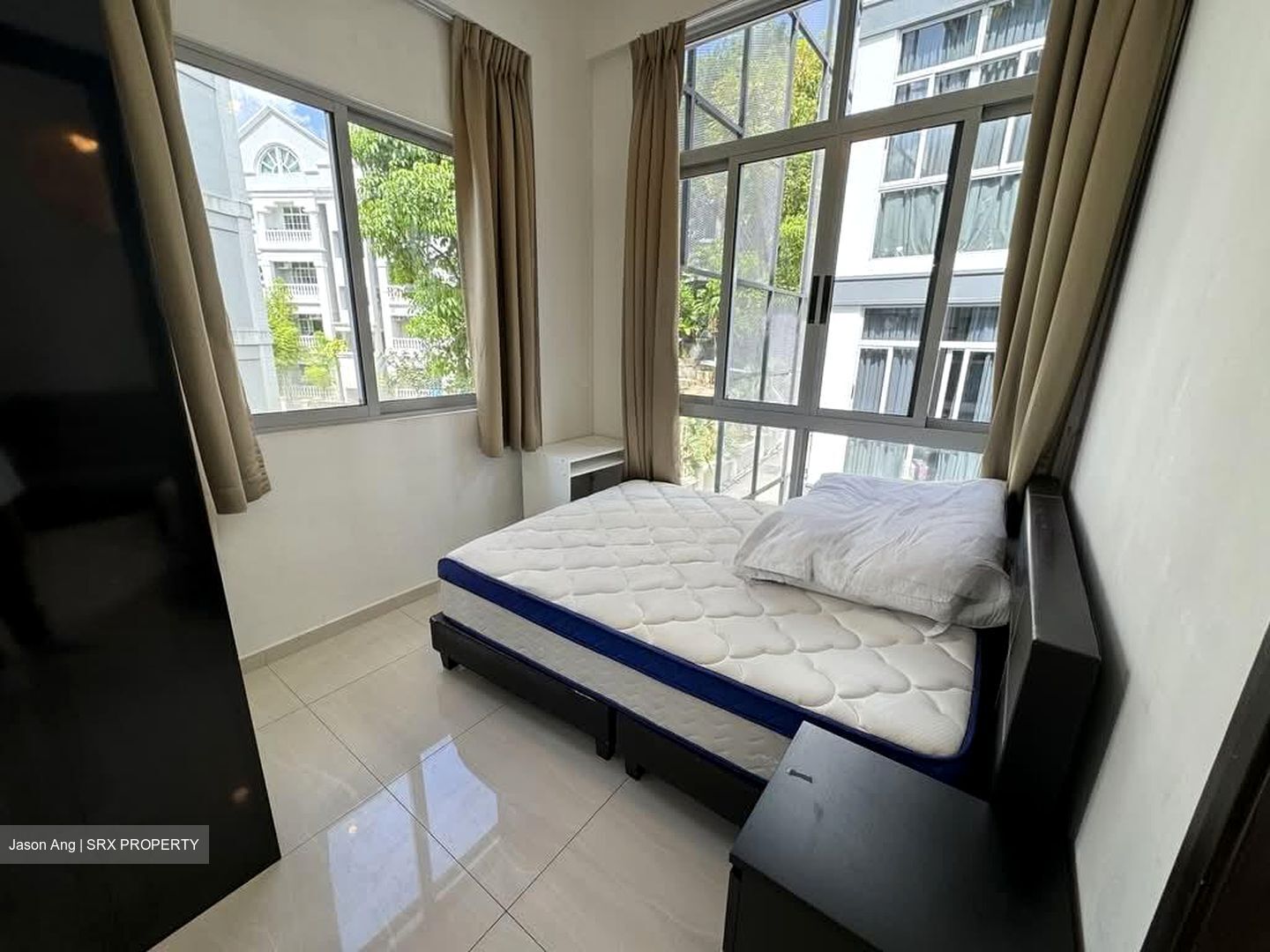 Oxley Edge (D9), Apartment #566713281